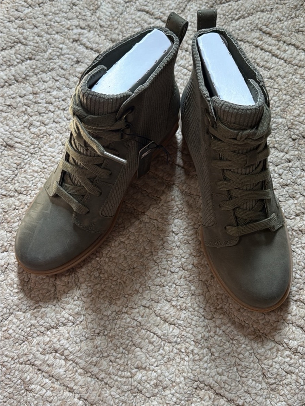 Sorel Olive Green Lace-Up Women's High-Top Boots